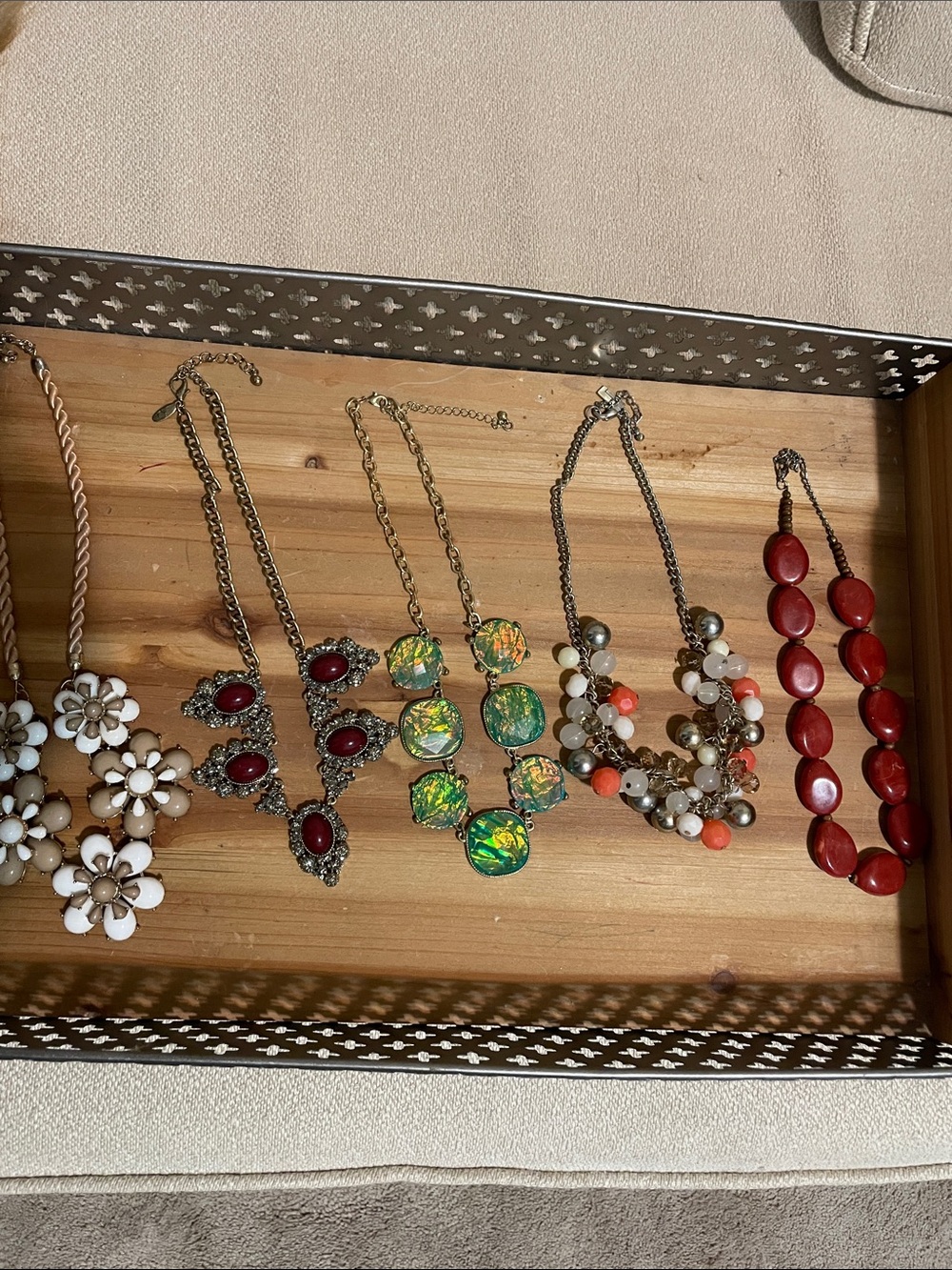 Bundle of 5 accent necklaces. The combo will go with any outfit!
